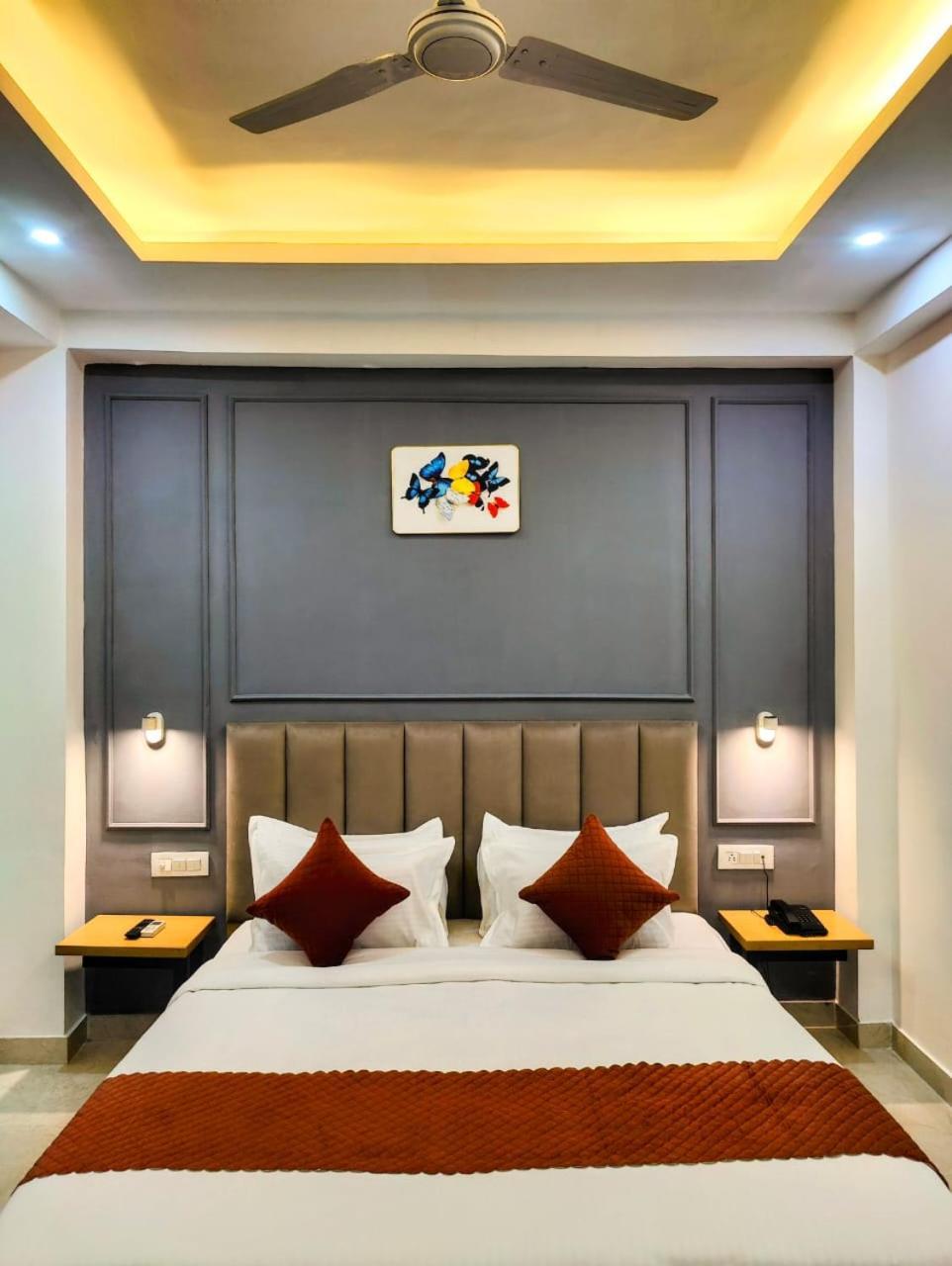 Mavens White Artemis Hospital Road Sector 52 Gurgaon Hotel Kültér fotó